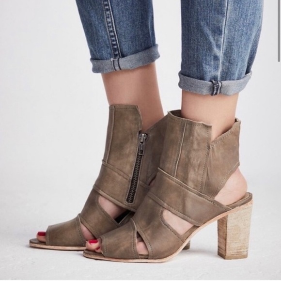 Free People Collection Effie Taupe Heeled Sandals - Picture 7 of 7